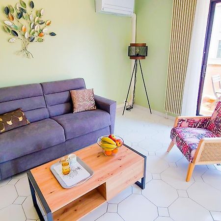 شقة Regard Sur Les Remparts - Terrasse & Parking أفينيون المظهر الخارجي الصورة