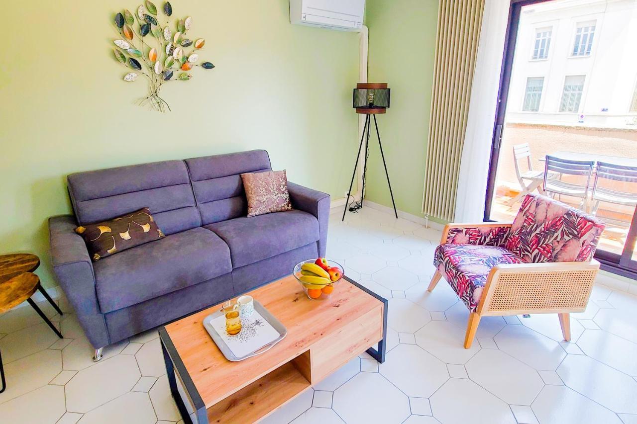شقة Regard Sur Les Remparts - Terrasse & Parking أفينيون المظهر الخارجي الصورة