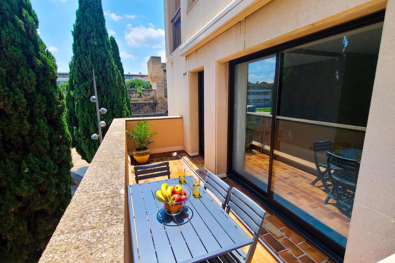 شقة Regard Sur Les Remparts - Terrasse & Parking أفينيون المظهر الخارجي الصورة